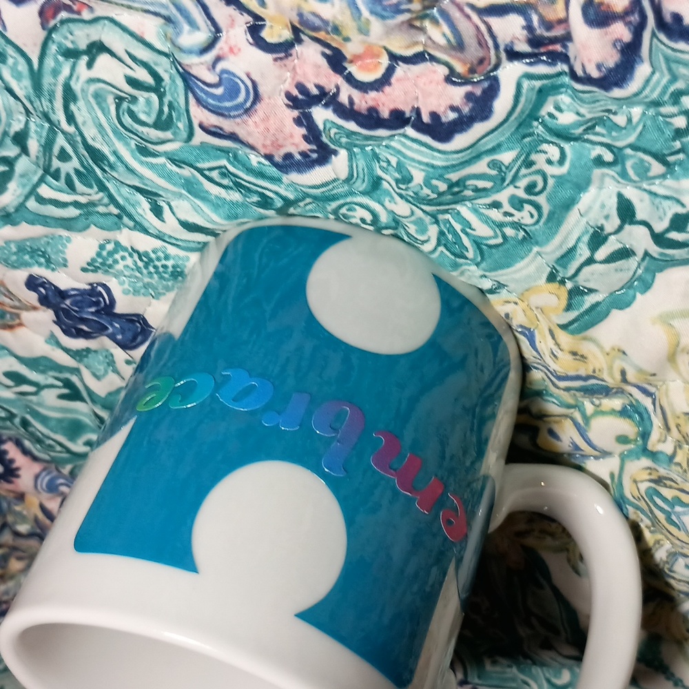 Autism embrace mug